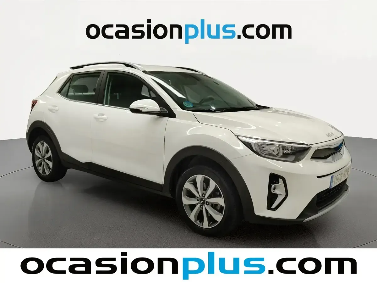 Usado Kia Stonic 100 CV (73 kW) 2025 Blanco SUV