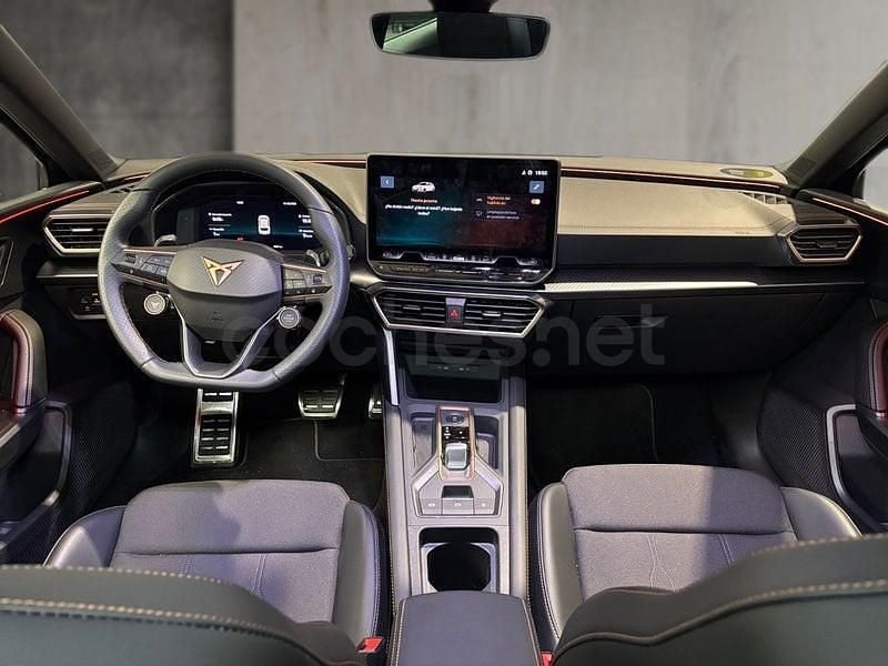 Usado Cupra Leon 150 CV (110 kW) 2025 Gris / plata Berlina