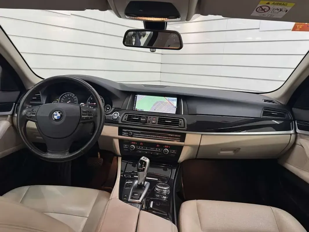Usado BMW 518 150 CV (110 kW) 2016 Azul Familiar
