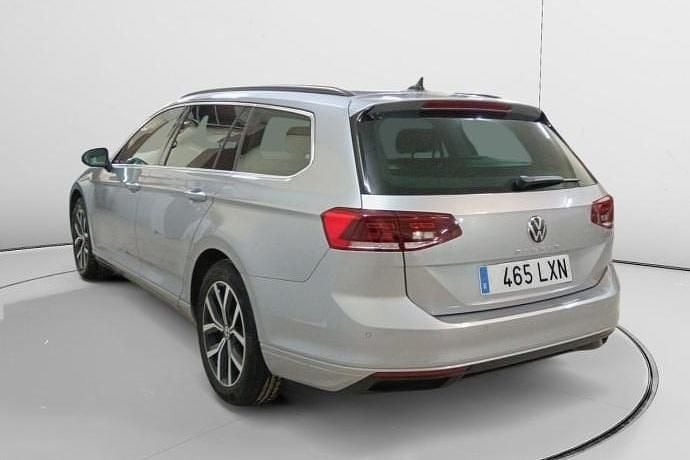 Usado VW Passat Executive 150 HP (110 kW) 2022 Carrinha