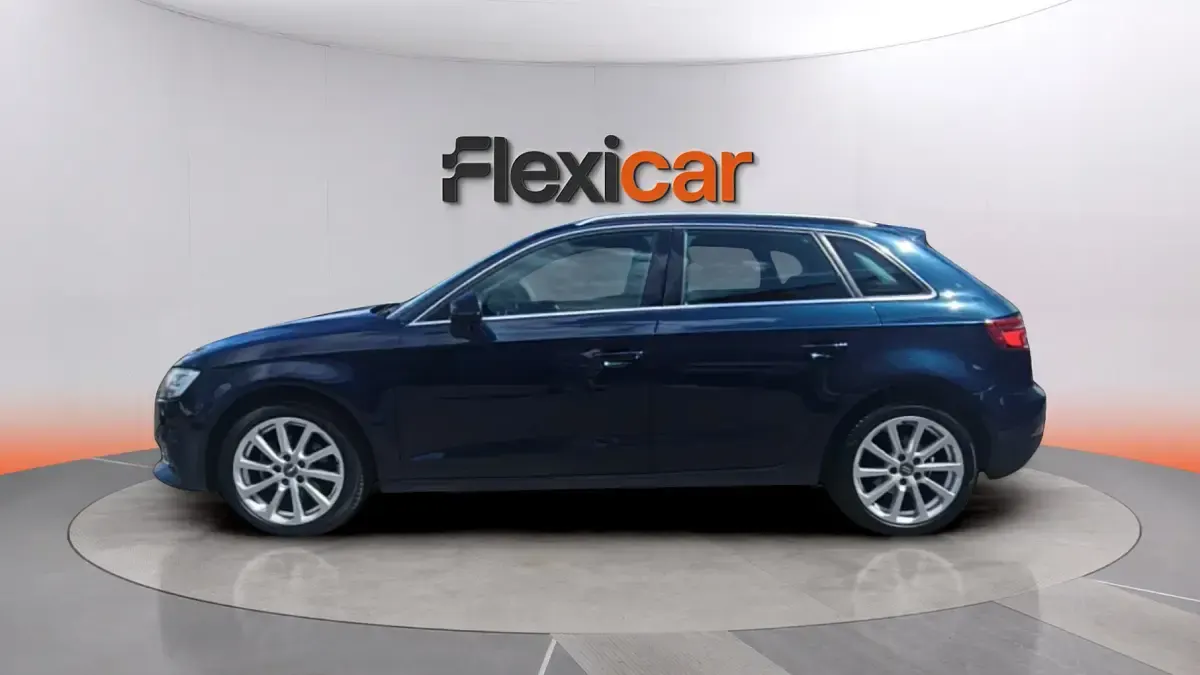 Usado Audi A3 Premium 116 CV (85 kW) 2017 Azul Berlina