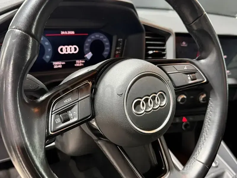 Usado Audi A1 Sportback 95 CV (69 kW) 2021 Blanco Utilitario