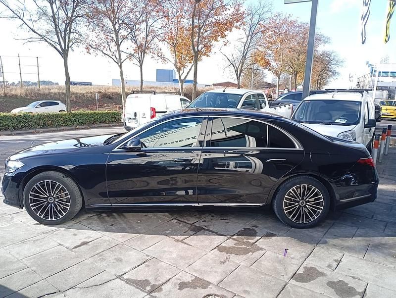 Käytetty Mercedes S580 510 HP (375 kW) 2022 Musta Sedan
