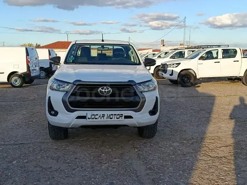 Usado Toyota HiLux 150 CV (110 kW) 2021 Blanco Pickup/Camioneta
