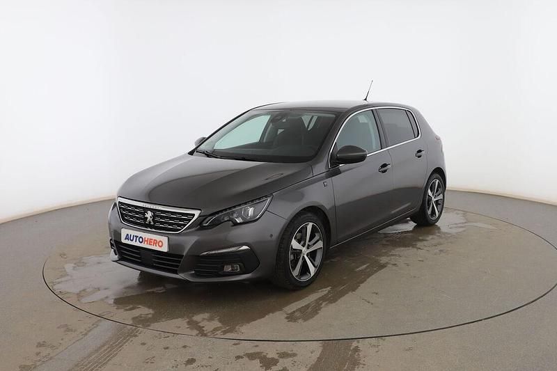 Usado Peugeot 308 130 CV (95 kW) 2019 Gris Berlina