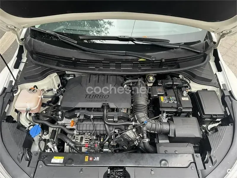 Usado Kia Stonic GT-Line 100 CV (73 kW) 2022 Blanco SUV