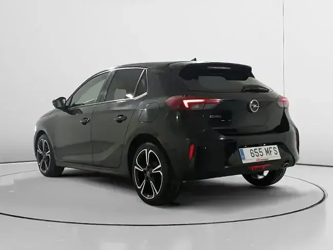 Usado Opel Corsa GS Line 101 CV (74 kW) 2022 Negro Utilitario
