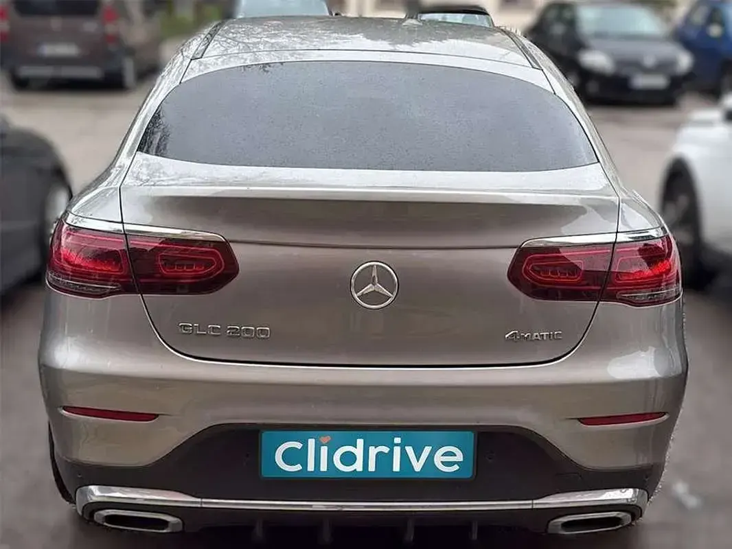 Usado Mercedes GLC200 197 CV (144 kW) 2022 Beige SUV