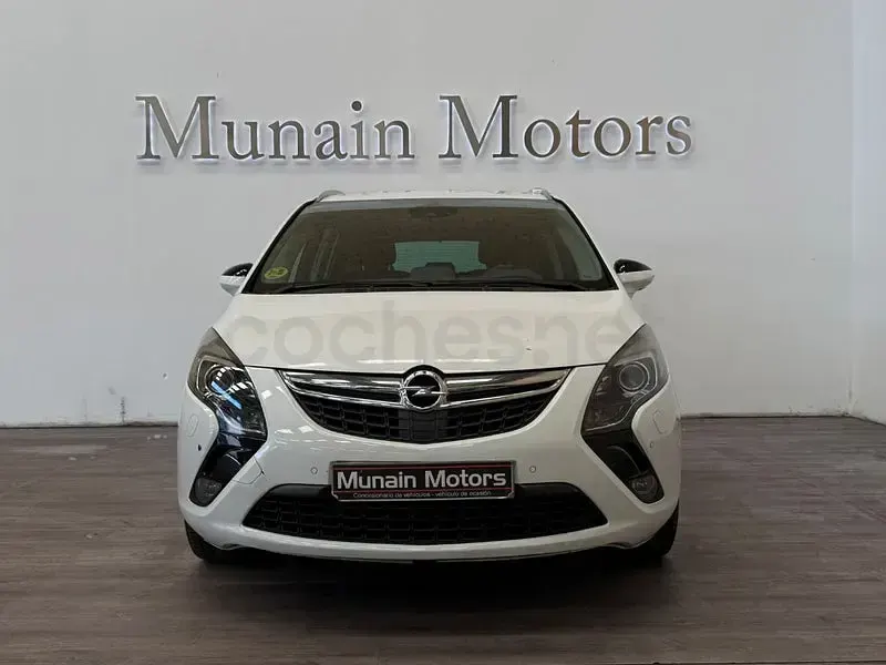 Usado Opel Zafira Tourer Excellence 165 CV (121 kW) 2012 Blanco Monovolumen
