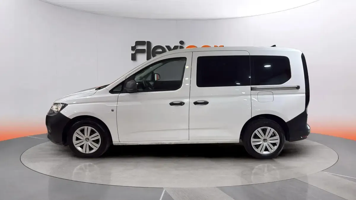 Usado VW Caddy California 102 CV (75 kW) 2021 Blanco Monovolumen