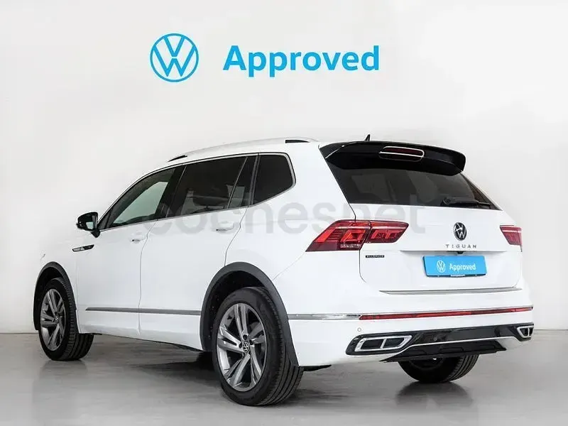 Usado VW Tiguan Allspace R-line 150 CV (110 kW) 2023 Blanco SUV