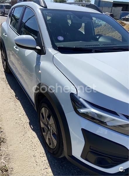 Usado Dacia Sandero Essentiel 101 CV (74 kW) 2024 Blanco Berlina