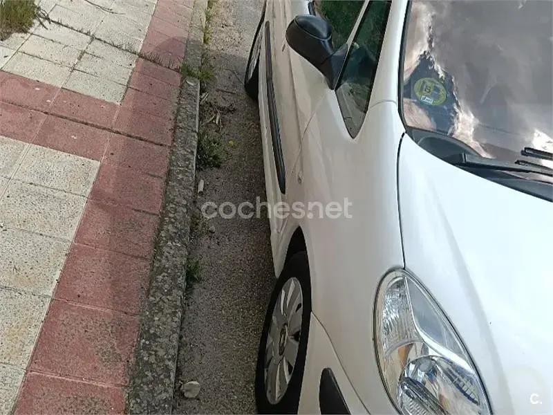 Używany Citroën Xsara Picasso 92 KM (67 kW) 2007 Biały Minivan