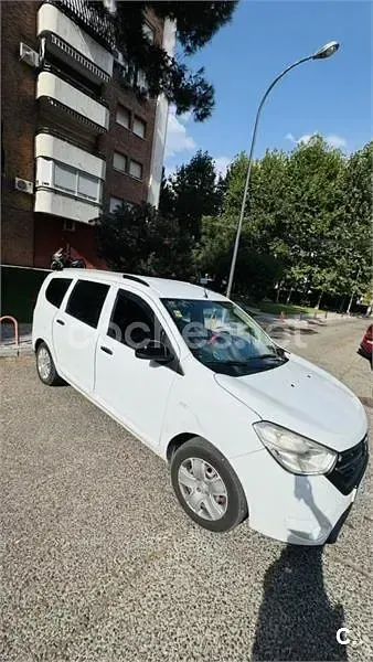 Usado Dacia Lodgy Comfort 102 CV (75 kW) 2019 Blanco Monovolumen