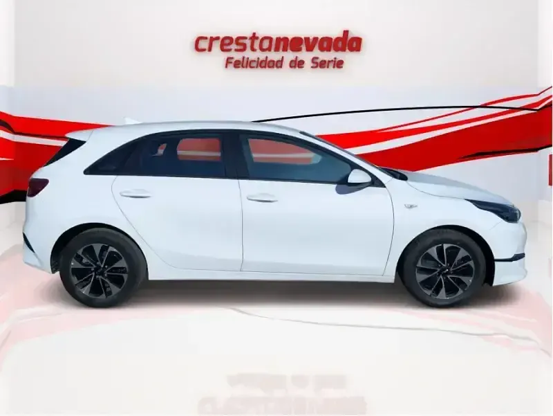 Usado Kia Ceed 101 CV (74 kW) 2024 Blanco Utilitario