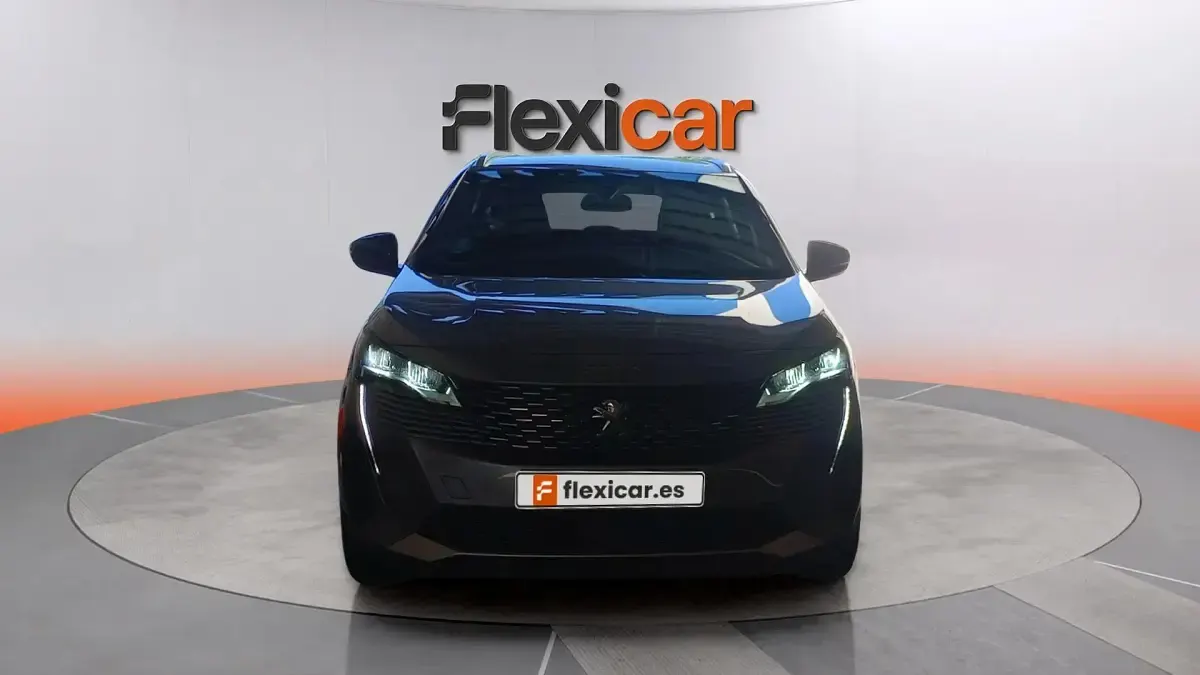 Usado Peugeot 5008 GT 131 CV (96 kW) 2024 Gris SUV