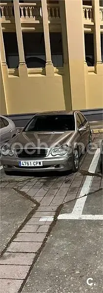 Usado Mercedes C180 Classic 143 CV (105 kW) 2004 Beige Berlina