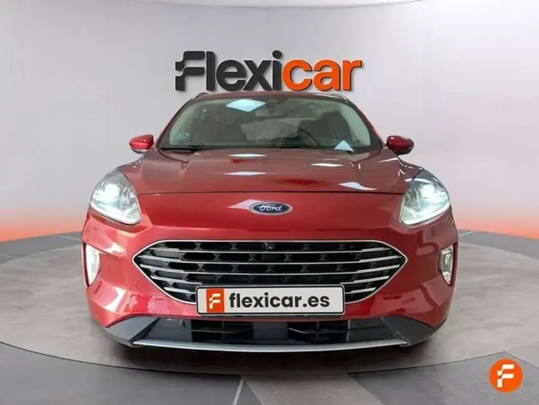 Usado Ford Kuga Titanium 150 CV (110 kW) 2023 Rojo SUV