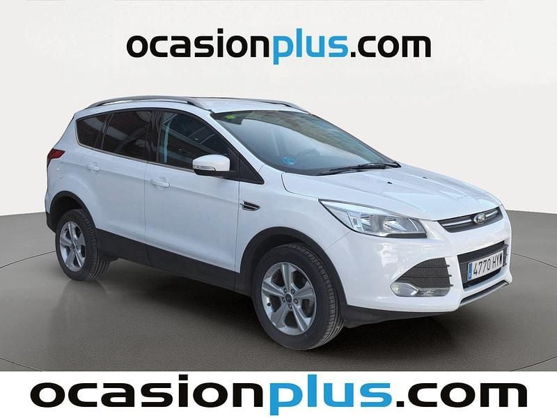 Usado Ford Kuga Trend 150 CV (110 kW) 2014 Blanco SUV