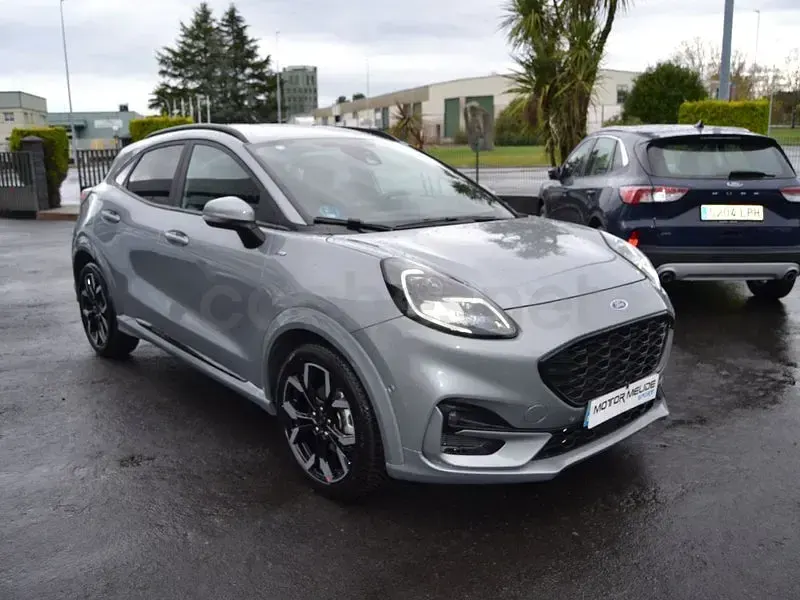 Usado Ford Puma ST-Line 125 CV (91 kW) 2023 Gris / plata SUV