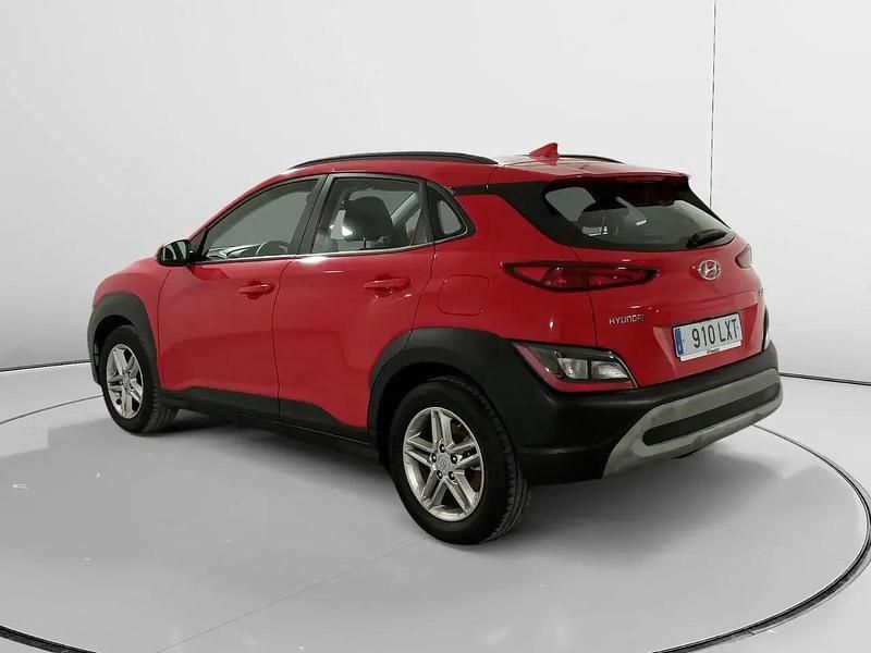 Usado Hyundai Kona 120 HP (88 kW) 2022 Vermelho SUV