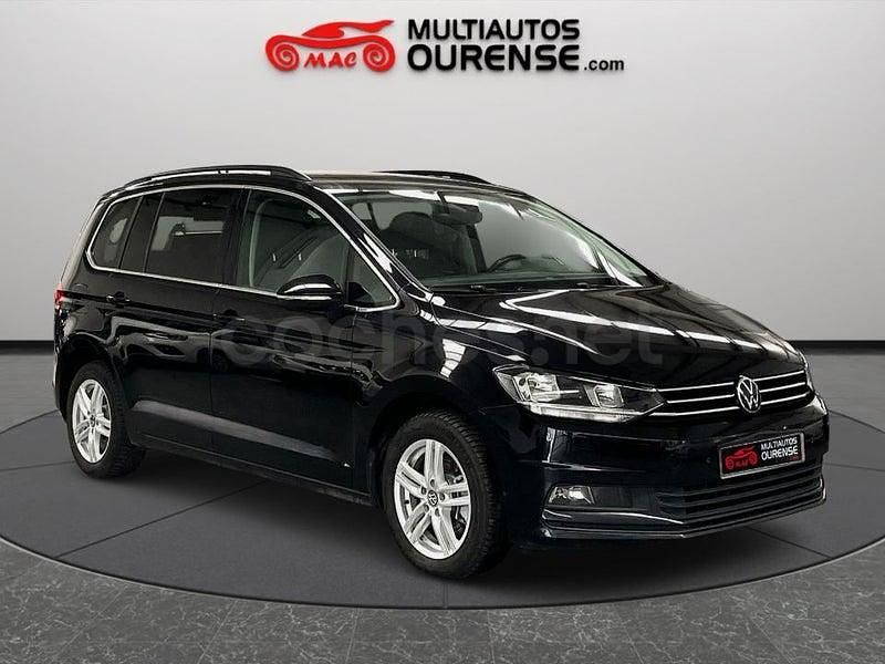 Usado VW Touran Advance 150 CV (110 kW) 2021 Negro Monovolumen