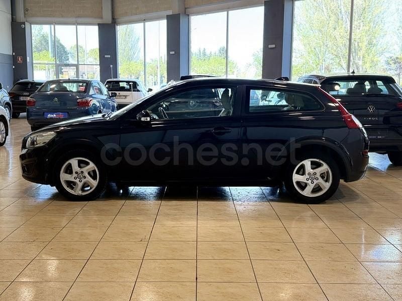 Begagnad Volvo C30 Momentum 145 HK (106 kW) 2010 Svart Halvkombi