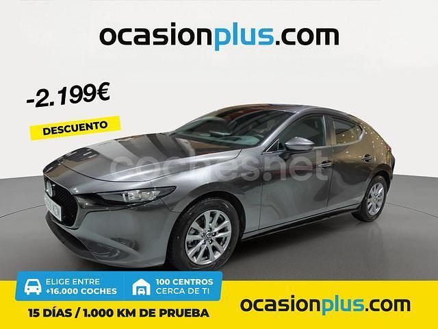 Gris / plata Usado 2025 Mazda 3 Prime-Line Berlina | 24.190 € - Imagen 1/4