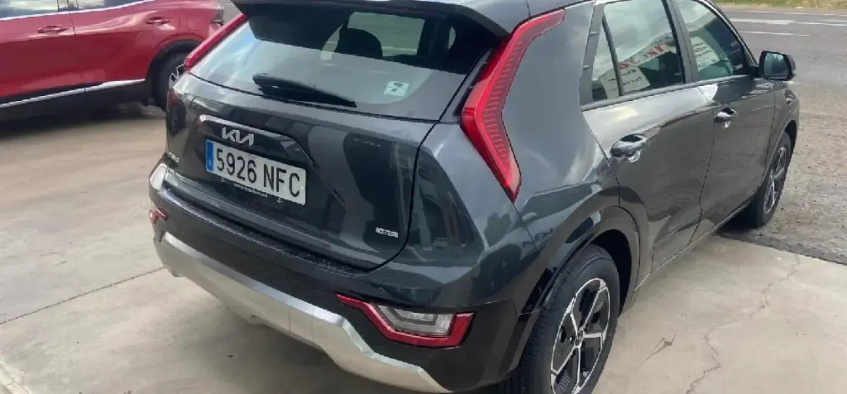 Nuevo Kia Niro 129 CV (94 kW) 2025 Interstellar gray c SUV
