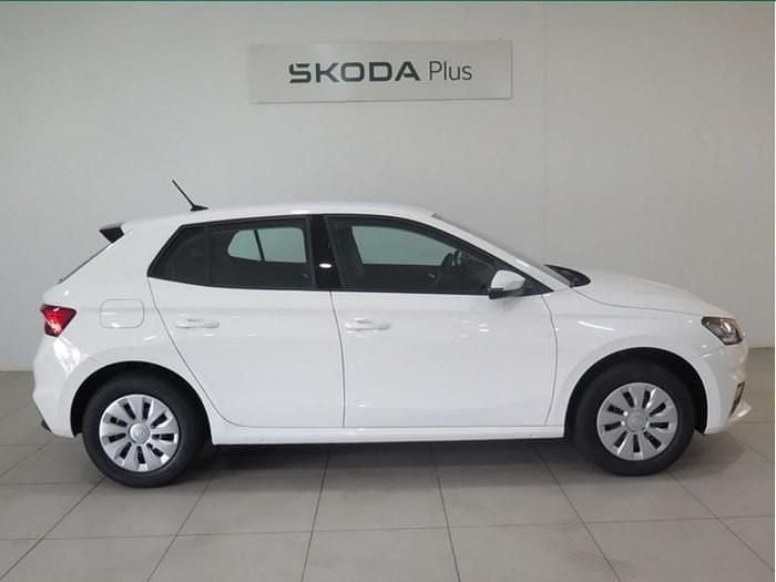 Usado Skoda Fabia 80 CV (58 kW) 2024 Blanco Utilitario