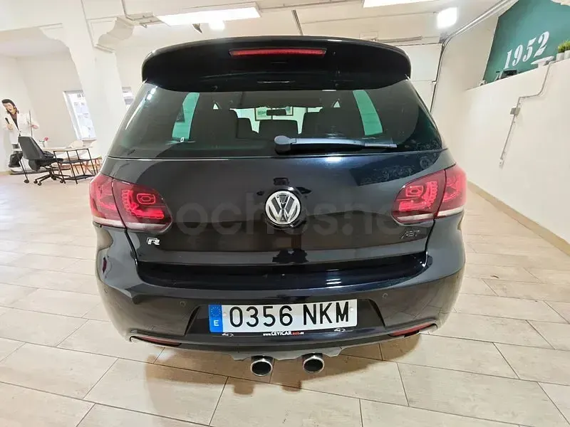 Usado VW Golf VI R 271 CV (199 kW) 2011 Negro Utilitario