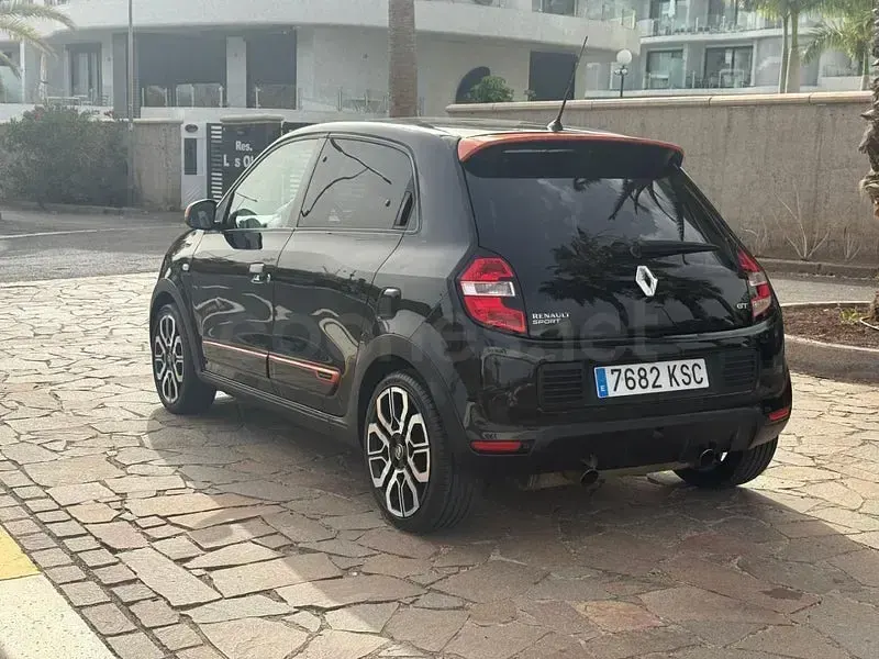 Usado Renault Twingo GT 110 CV (80 kW) 2018 Negro Utilitario