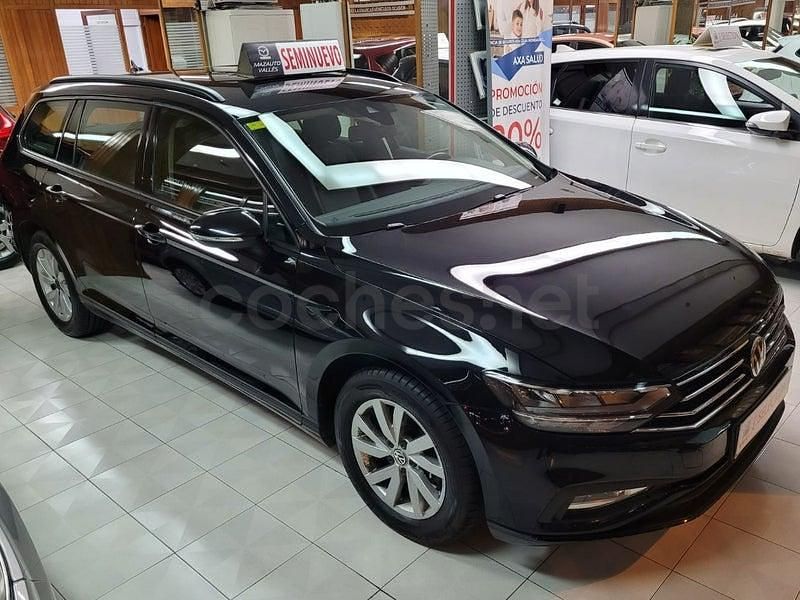 Begagnad VW Passat 120 HK (88 kW) 2020 Svart Kombi