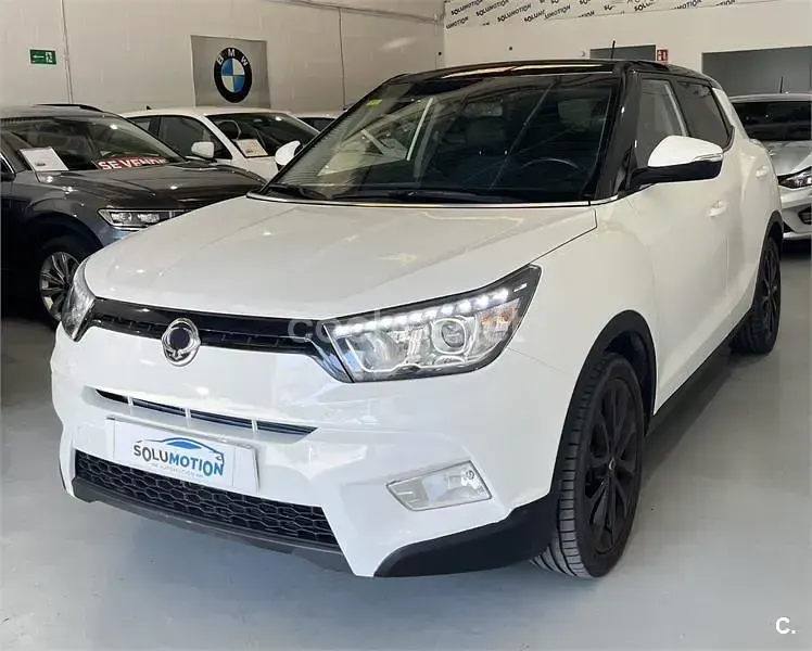 Usado SsangYong Tivoli 128 CV (94 kW) 2016 Blanco SUV