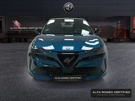Usado Alfa Romeo Junior 136 CV (100 kW) 2025 Azul SUV