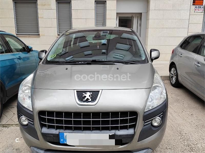 Beige Usado 2010 Peugeot 3008 Premium Berlina | 1900 € (Super precio) - Imagen 1/4