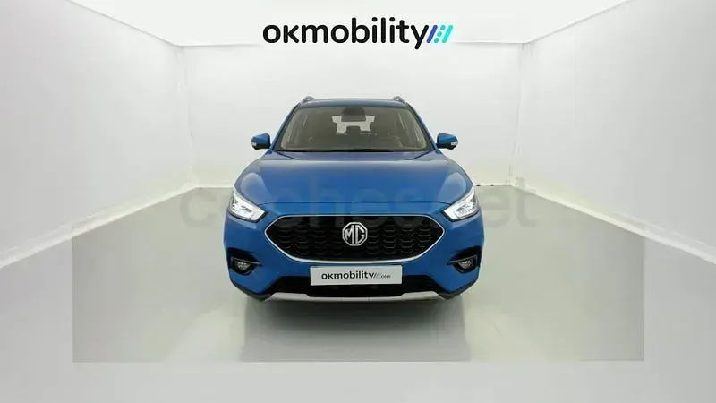 Usado MG ZS Luxury 111 CV (81 kW) 2023 Azul SUV