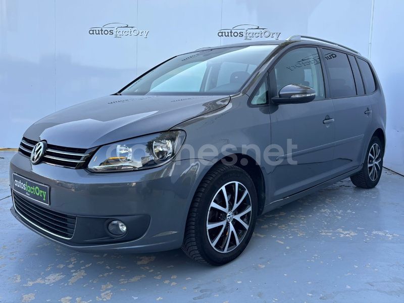 Gris / plata Usado 2015 VW Touran Advance Monovolumen | 11.990 € (Caro) - Imagen 1/4