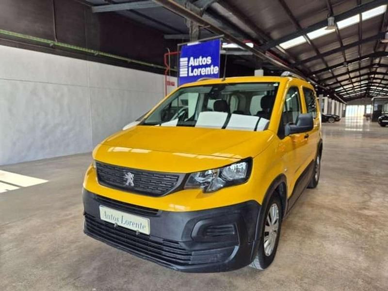Usado Peugeot Rifter 75 CV (55 kW) 2019 Amarillo Monovolumen