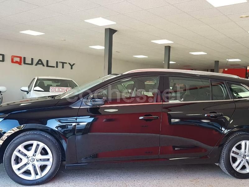 Negro Usado 2019 Renault Mégane GT Line GT-Line Familiar | 13.500 € (Precio justo) - Imagen 1/4