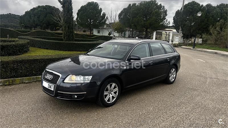 Usado Audi A6 225 CV (165 kW) 2005 Gris / plata Familiar