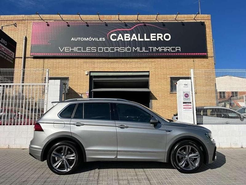 Usado VW Tiguan Sound 150 HP (110 kW) 2018 Bege SUV