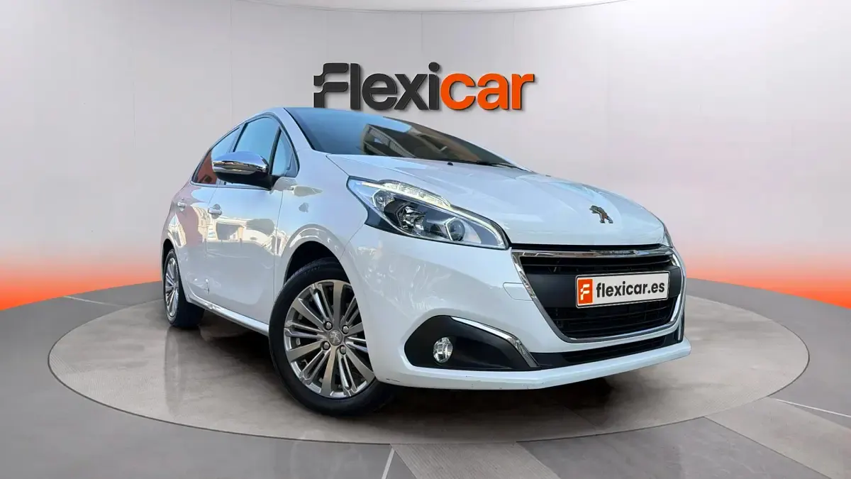 Usado Peugeot 208 GT-line 110 CV (80 kW) 2018 Utilitario