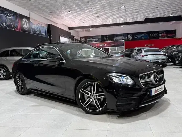 Usado Mercedes E220 194 CV (142 kW) 2017 Negro Coupe