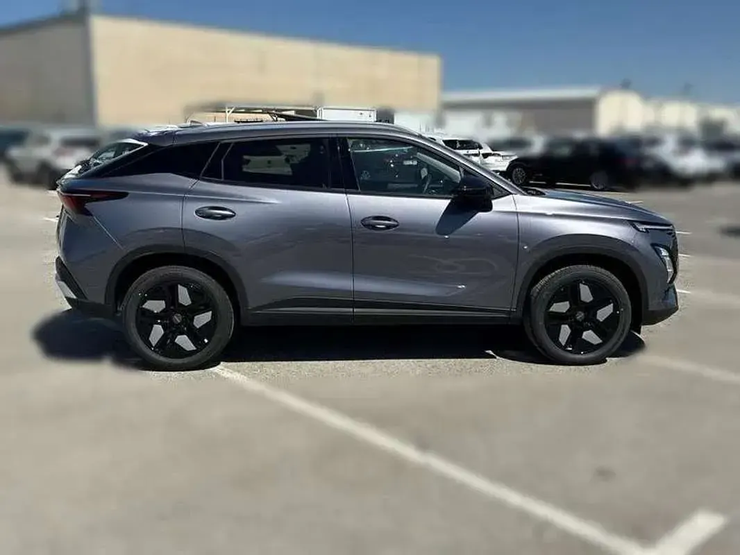 Nuevo Omoda 5 147 CV (108 kW) 2025 Gris SUV
