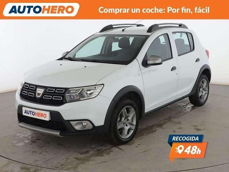 Usado Dacia Sandero Essentiel 90 CV (66 kW) 2018 Blanco Utilitario