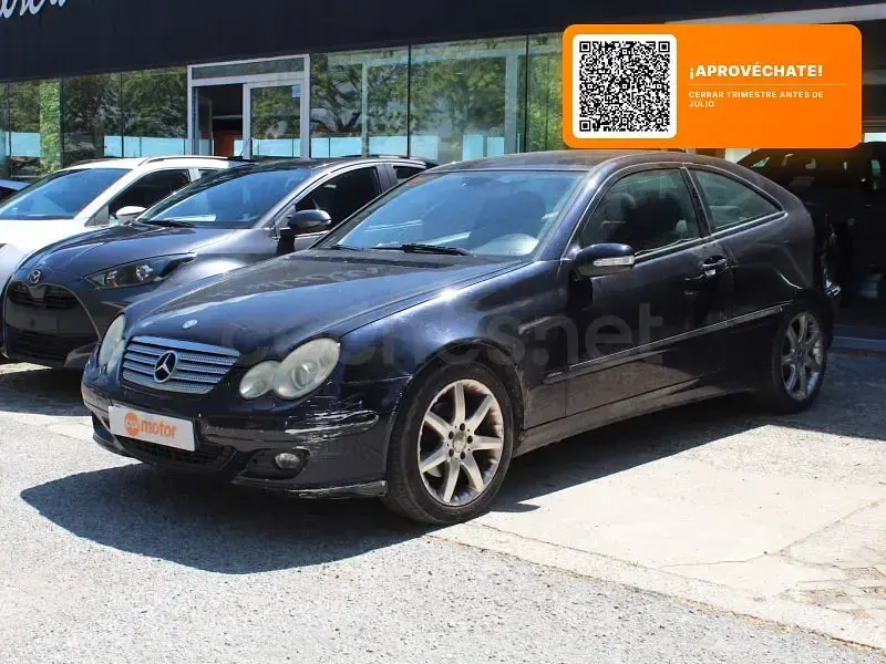 Usado Mercedes C220 Classic 150 CV (110 kW) 2005 Azul Berlina