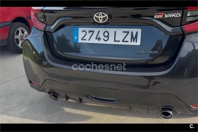 Käytetty Toyota Yaris 261 HP (191 kW) 2022 Musta Viistoperä