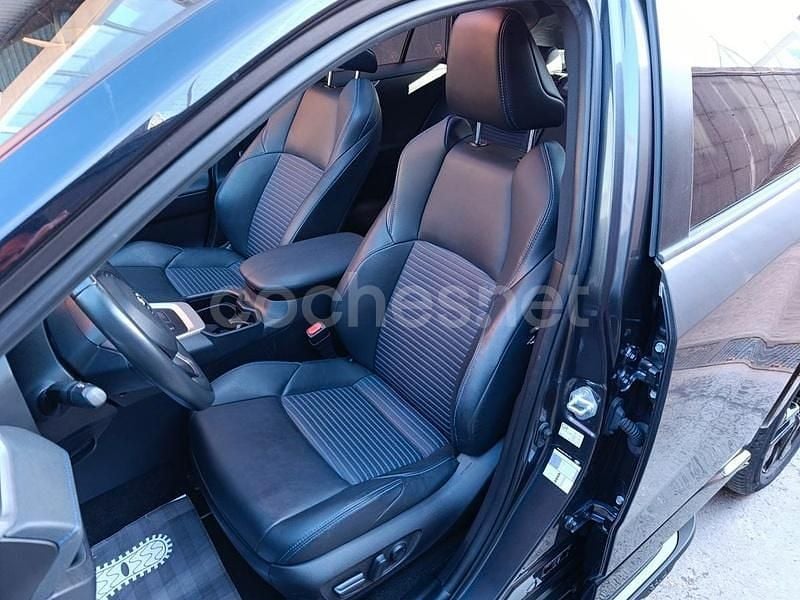 Usado Toyota RAV4 Hybrid Style 218 CV (160 kW) 2021 Gris / plata SUV