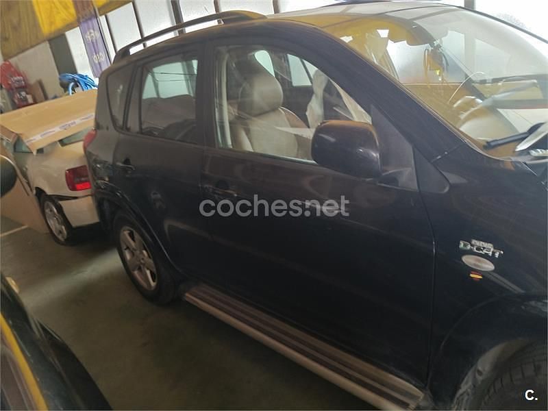 Usado Toyota RAV4 Premium 177 CV (130 kW) 2007 Negro SUV